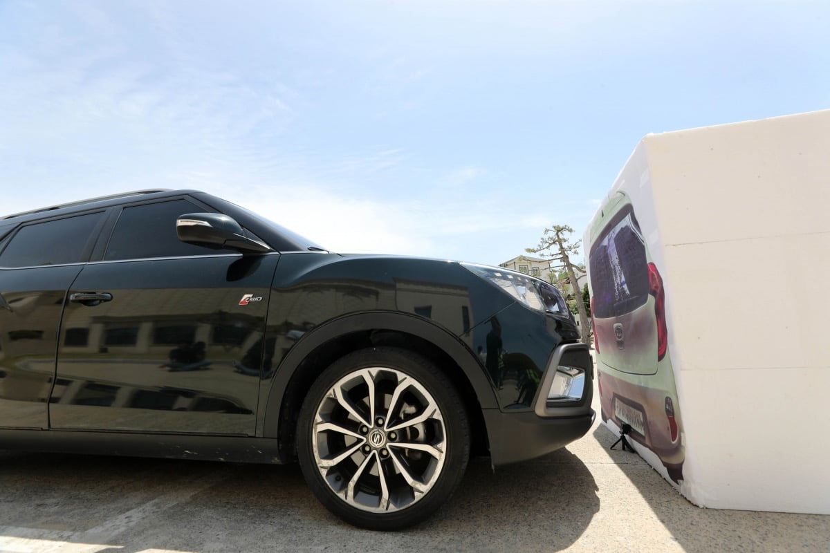 '車 급발진' 첫 인정? 관심 집중…'손자 사망' 운전자 결국 패소