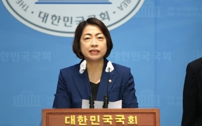 尹 탈당에…민주당 "결별 알리바이 만들려는 대국민 사기극"