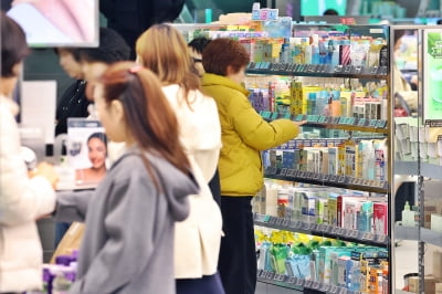 "올리브영 안 가도 되겠네"…유튜브 쇼핑 '올영' 품었다