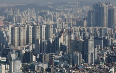 "학생없는 학교에 기부채납 수백억"… 공개저격한 건설업계