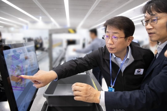 박상우 장관, 인천공항 현장점검…“5월 연휴 안전·신속 출국 총력 대응”