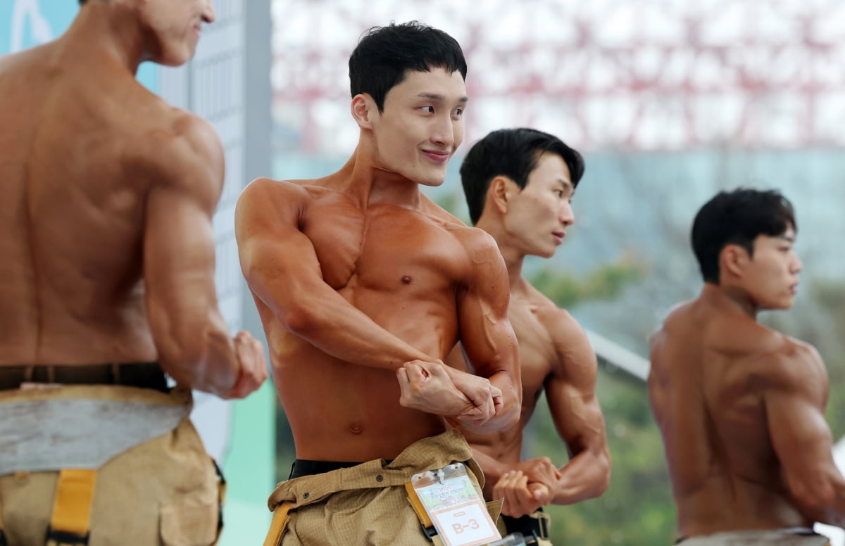 [포토] 몸짱 소방관 선발대회