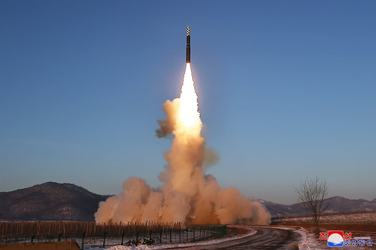北 ICBM 쏴댈 때 "조총련 접촉하겠다" 신고…법원 판단은?