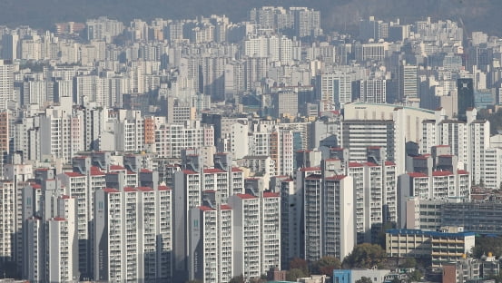 3월 반짝 늘어난 서울 아파트 거래 다시 얼어붙나...지난달 3000건대