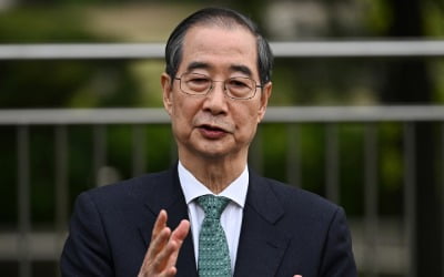 한덕수, 대선 레이스 하차…"평범한 시민으로 돌아가겠다"