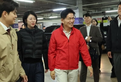 '배현진 미스 가락시장' 성차별 논란에…김문수 측 "진의 왜곡"