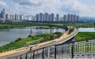 지역주민 사랑받던 빵집도 문닫았다…인구 40만 덫에 걸린 세종시