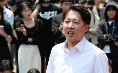 이준석 "김문수, 사퇴가 마땅…전광훈·반탄 세력이 만든 후보" [대선 현장]