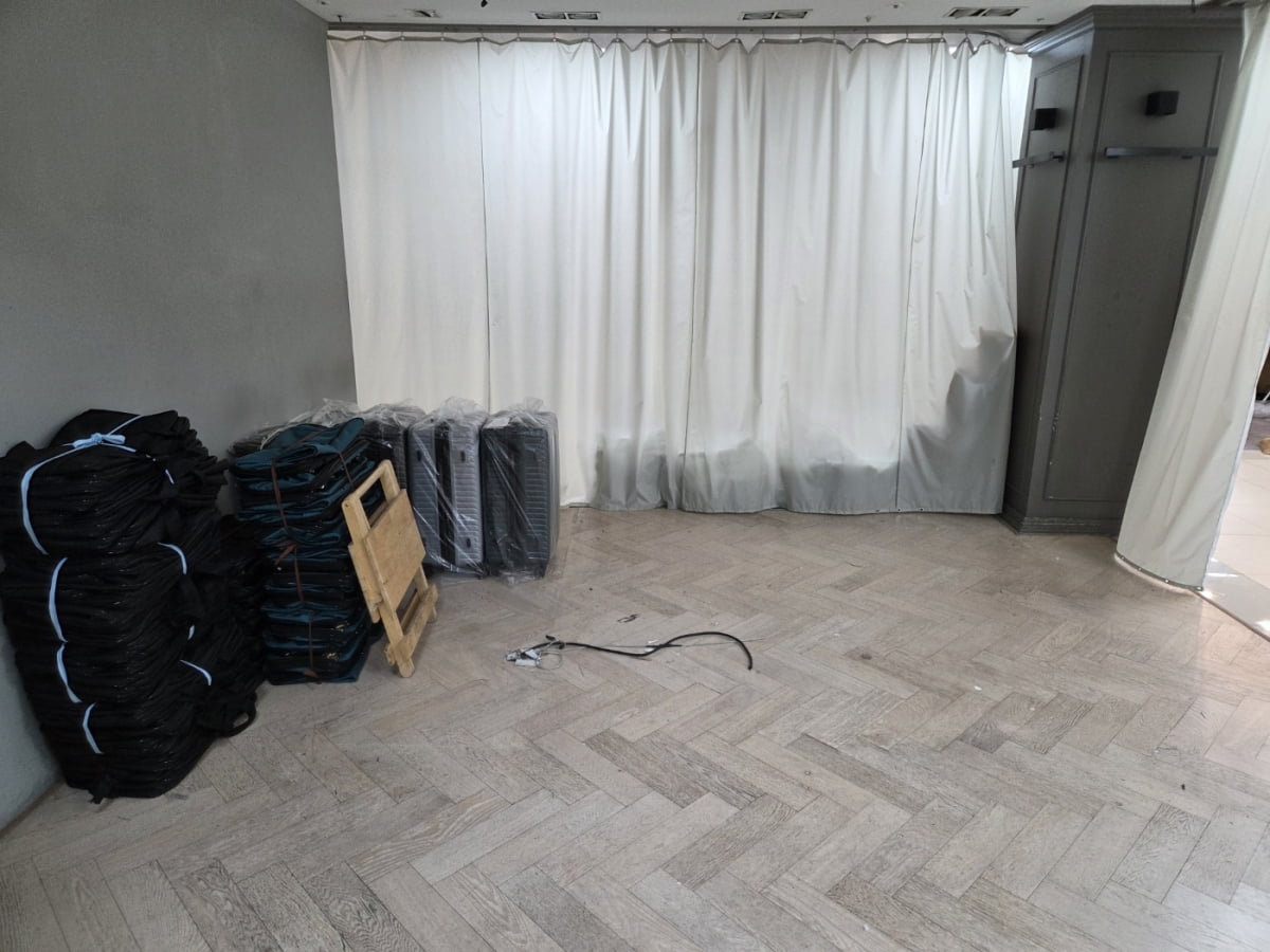 알리·테무 이어 징동까지…동대문 덮친 中 '초저가 공습' [현장+]