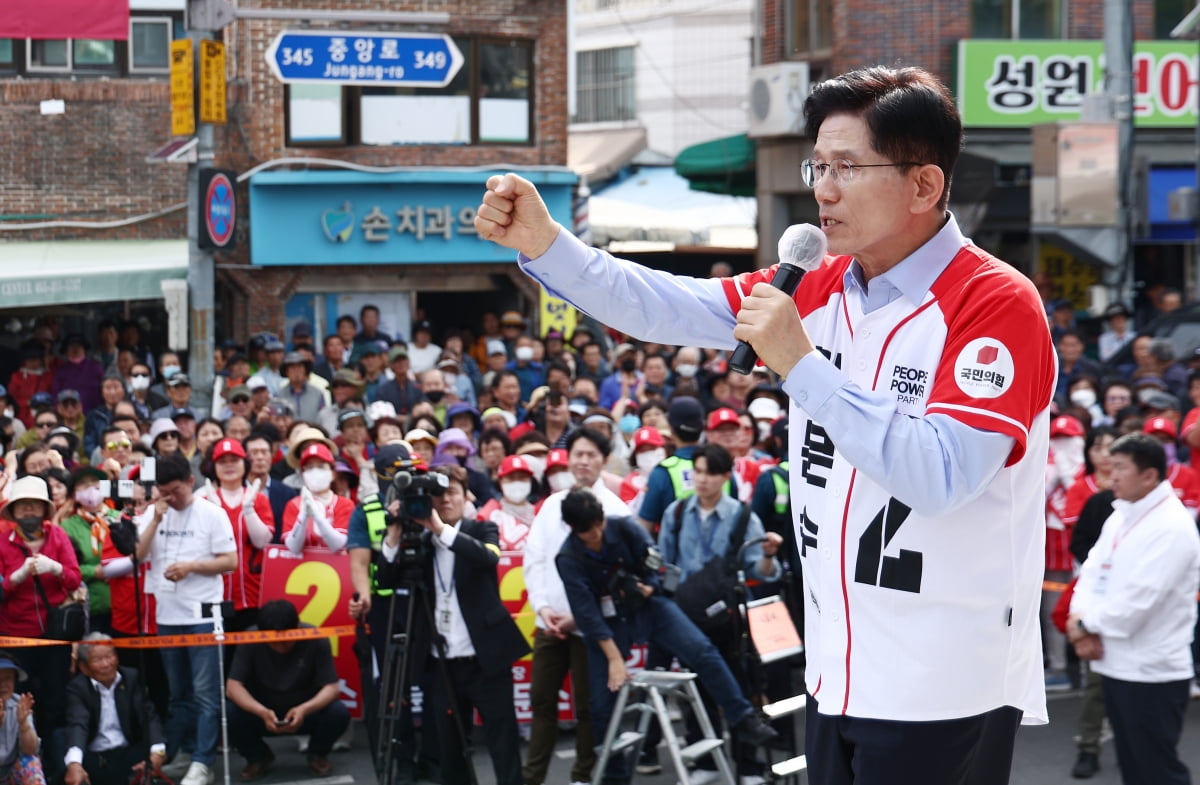 김문수, PK 5개 도시 순회..."박정희처럼 과학기술 대통령 되겠다"