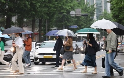 전국 흐리고 곳곳 비…수도권은 오후 소나기