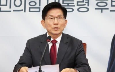 김문수, 5·18 광주 행사 참석한다…정호용 위촉 취소 후 광주行