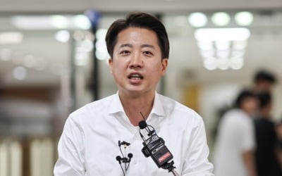이준석 "TV토론서 이재명 경제 정책 지적할 것…허점 많아" [대선 현장]