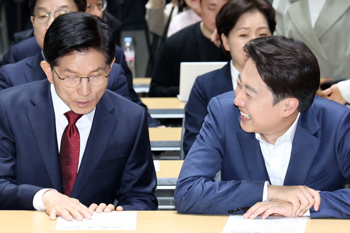 김문수 "토론회 MVP는 이준석", 이준석 "단일화 없을 것"