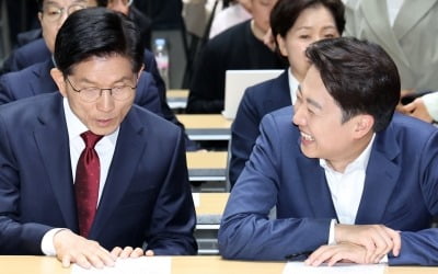 김문수, 이준석 만나 "우리 당이 잘못해 밖에 나가 고생해"