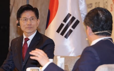 金 "규제 적극 풀고 세제 인센티브 추진"…암참 회장 "트럼프 반길 것"