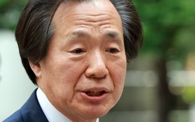 "담배는 폐암 원인, 뻔한 진실 외면"…열변 토한 건보공단 이사장