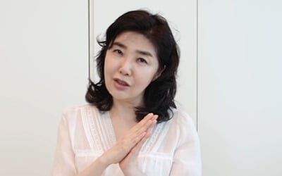 '60세' 여에스더, 동안피부 비결은 영양제 44알?