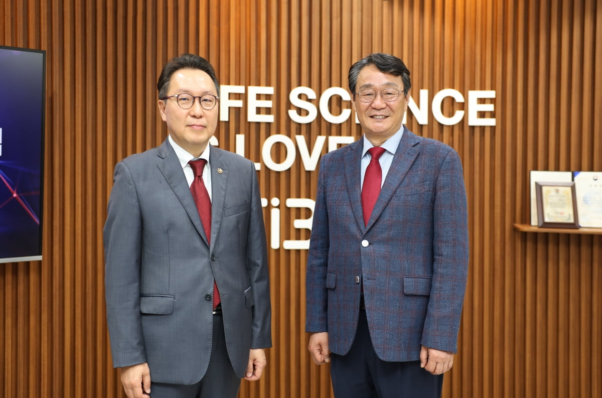 아리바이오 “복지부 제2차관 본사 방문, 현장 간담회 진행”