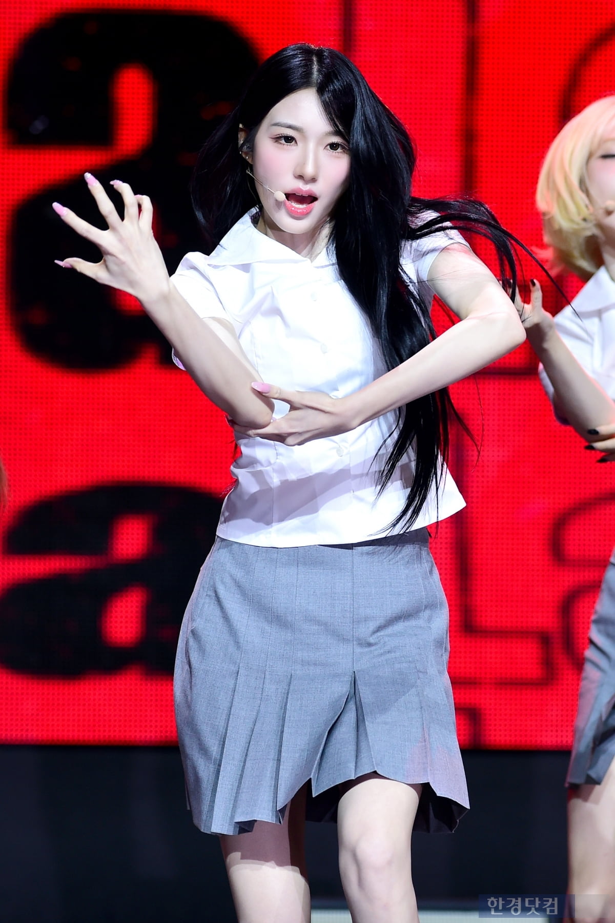 트리플에스, 하나이자 스물넷… '무대 가득 채우는 매력속으로' [입덕도우미]