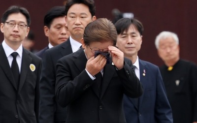 이재명 vs 이준석 "내가 노무현 정신 계승자"