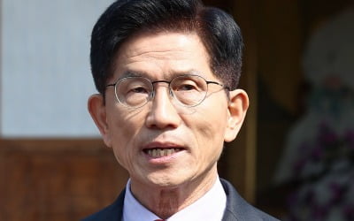 김문수 "대통령 당무 개입 금지하겠다…사전투표는 저도 참여" [대선 현장]
