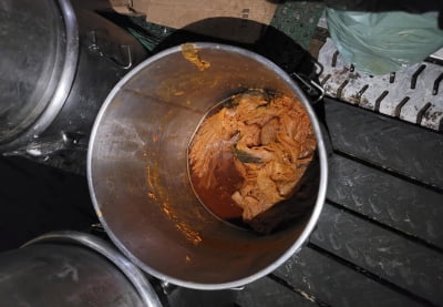 김치찌개가 아니라 '곰팡이찌개'…1억 넘게 팔렸는데 '발칵'