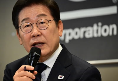이재명 "이준석, 결국 내란세력 투항"…이준석 "헛것 보이면 물러나야"