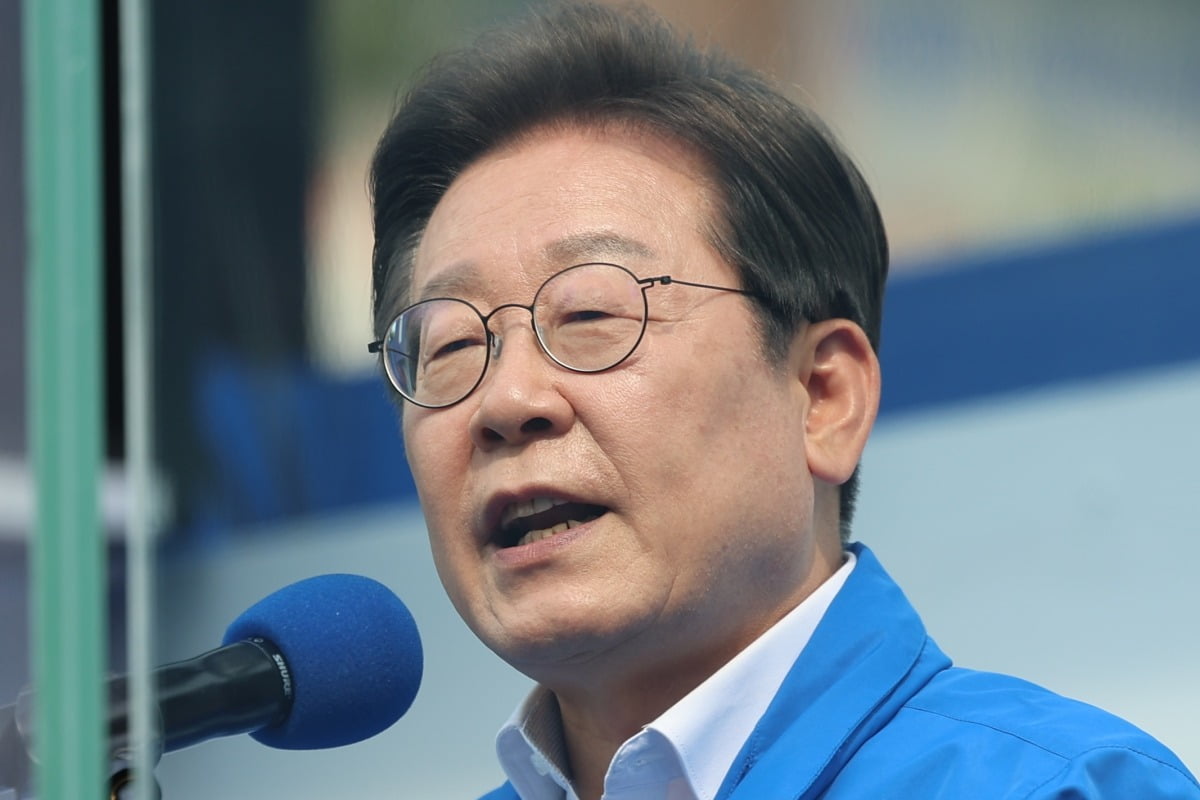 이재명, 지지자들 향해 "특별한 대우 하지 않는다고 섭섭해하지마"