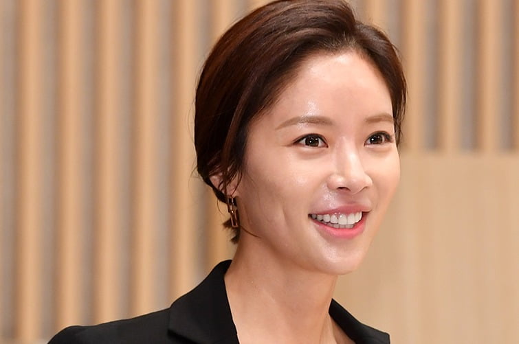 황정음, 42억 횡령에 전남편 18억 부동산 가압류…"곧 원만히 해결"