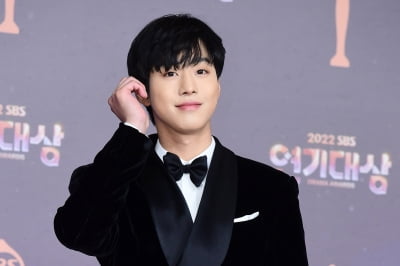 안효섭, '전독시' 이을 차기작은 '오늘도 매진했습니다'