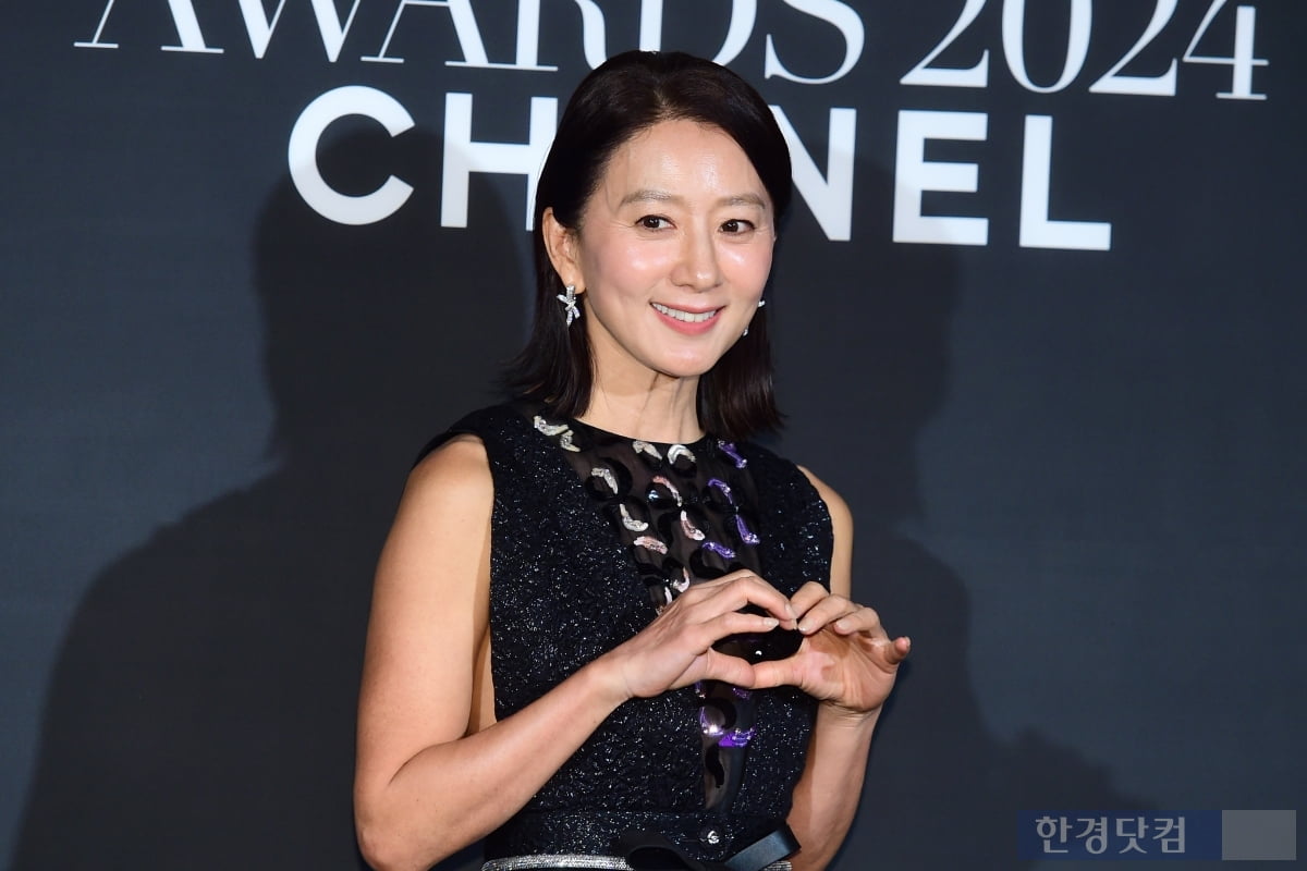 김희애 내세우더니 그야말로 '잭팟'…'개미들 부자되겠네'
