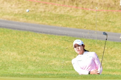 [포토] 박보겸, '벙커 탈출하고 버디를 향해~'