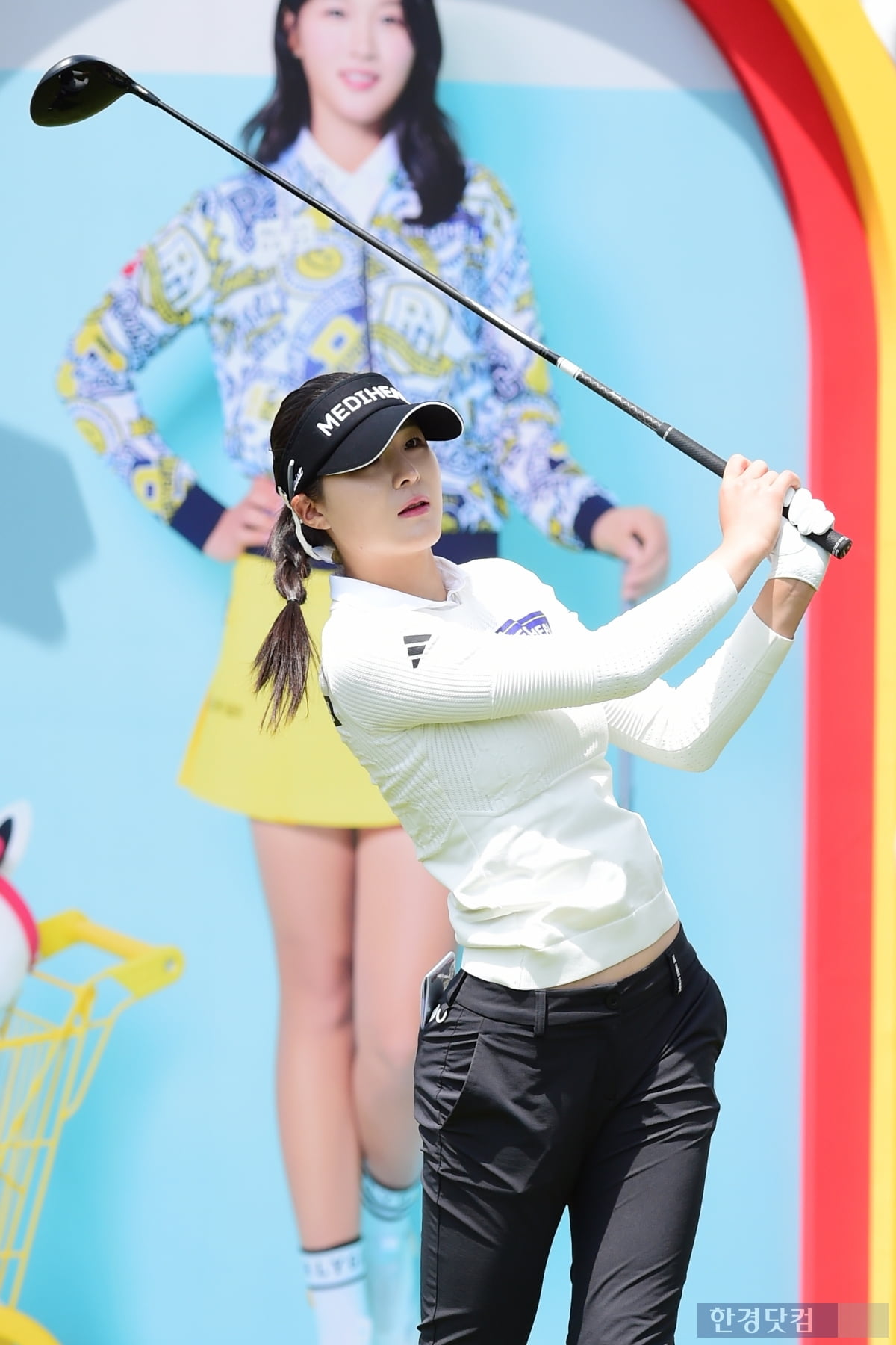 [포토] 김나영, '큰 키에서 나오는 시원시원한 스윙'