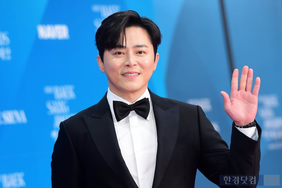[포토] 조정석, '부드러운 모습에 눈길~'