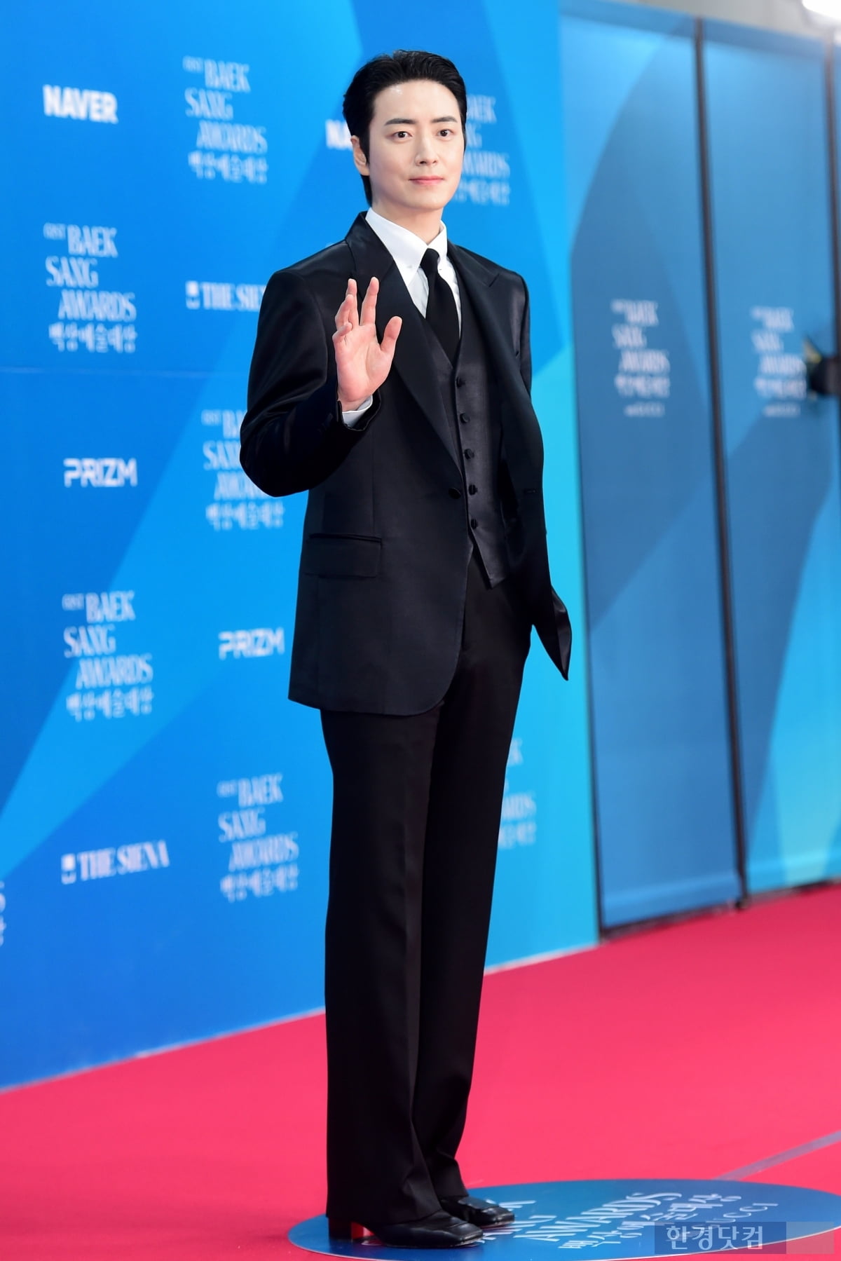 [포토] 이준혁, '멋진 모습에 팬들 심쿵'