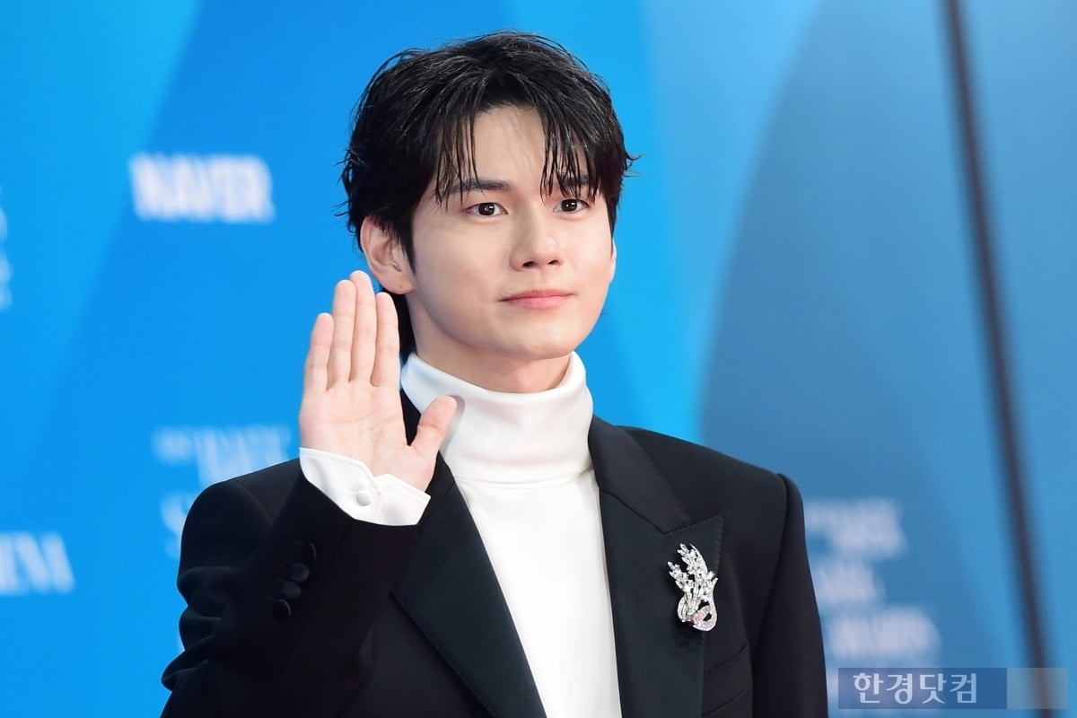 [포토] 옹성우, '팬들 반하게 만드는 멋진 남자'
