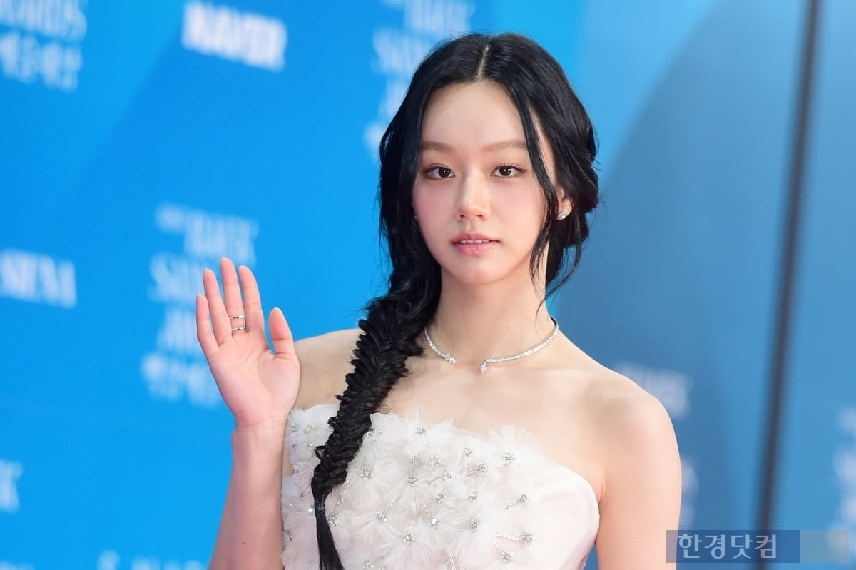 [포토] 이혜리, '순백의 드레스 입고 우아한 자태 과시'