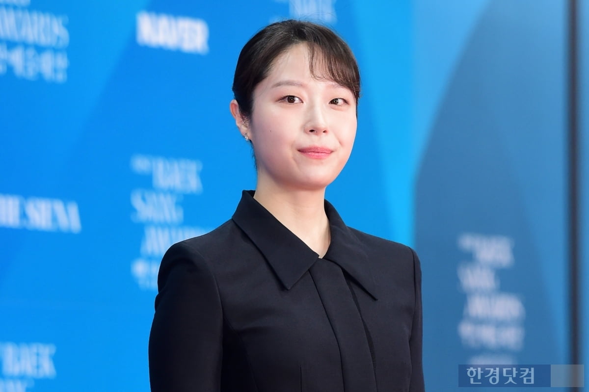[포토] 윤경, '단아한 모습에 눈길~'