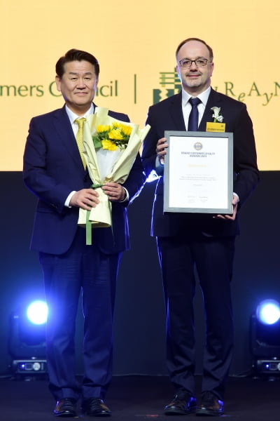[포토] 콘티넨탈타이어, '2025 브랜드 고객충성도 대상' 타이어 부문 수상