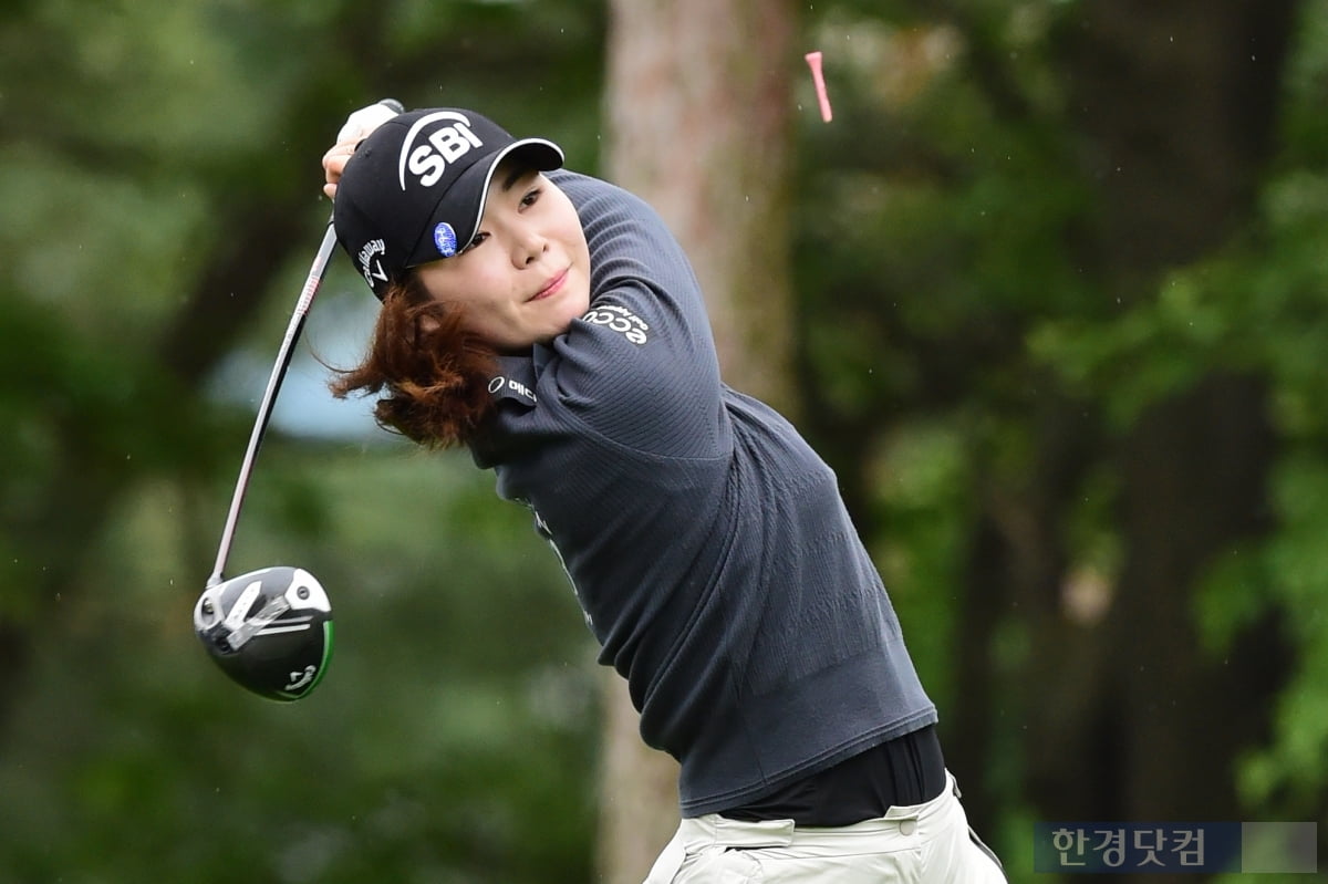 [포토] 조혜지2, '파워가 느껴지는 시원한 티샷'