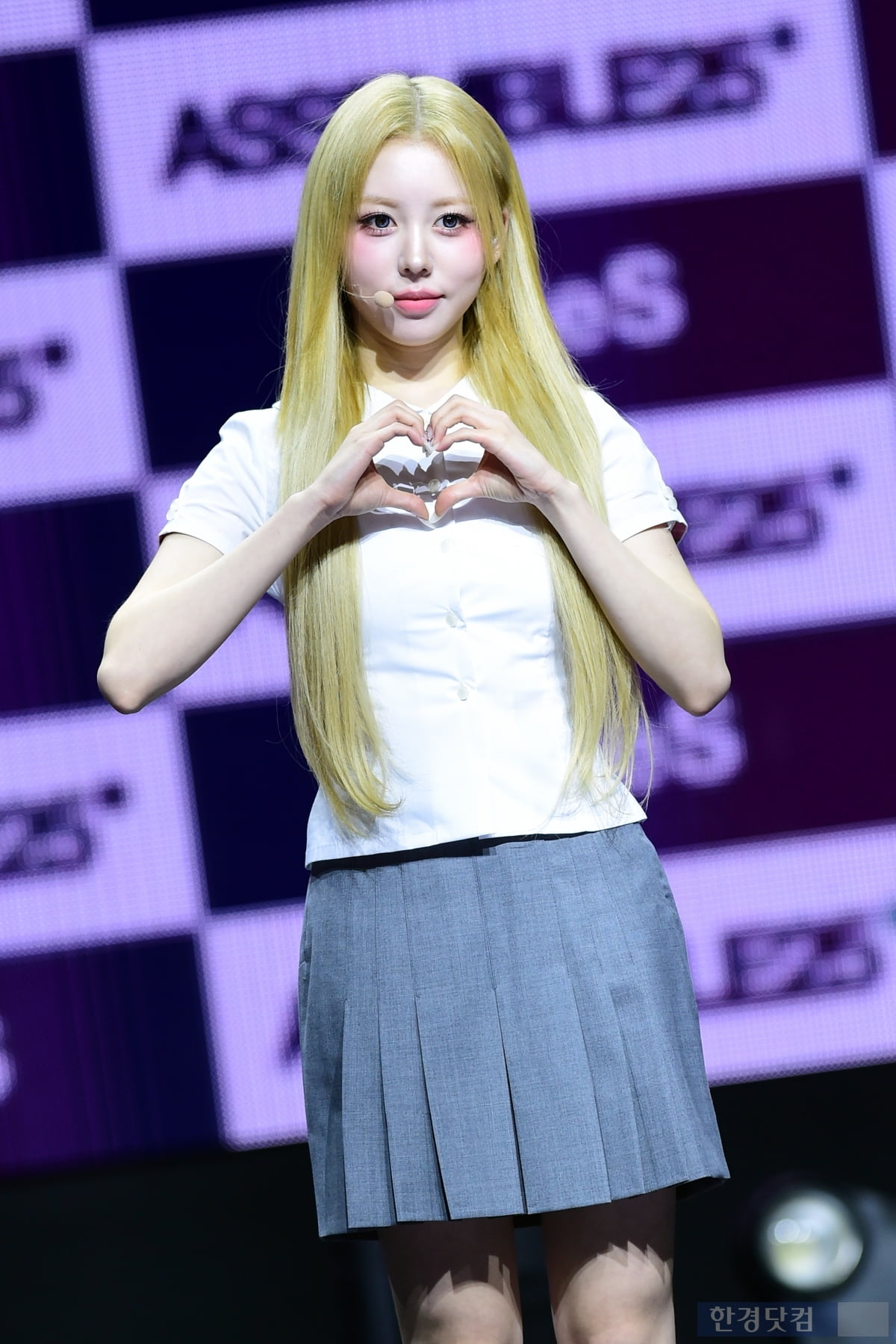 [포토] 트리플에스 정혜린, '깜찍한 금발 인형 같네~'