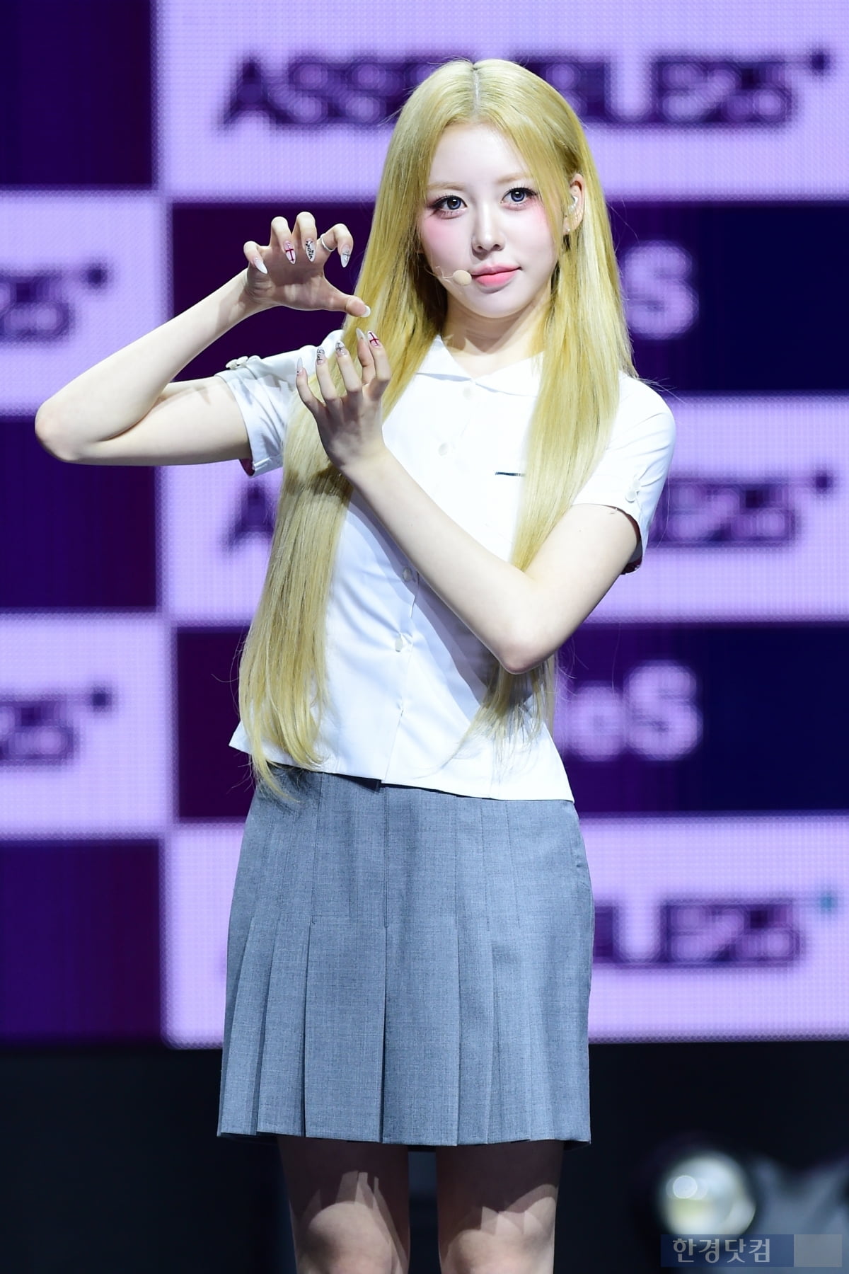 [포토] 트리플에스 정혜린, '깜찍한 금발 인형 같네~'