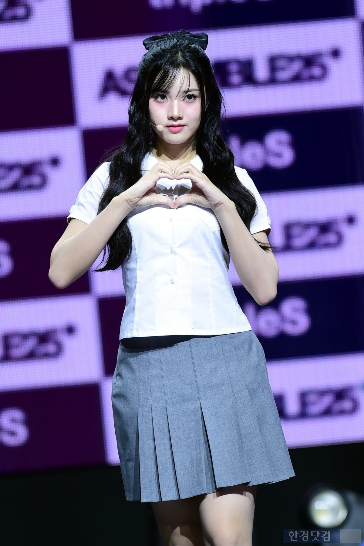 [포토] 트리플에스 설린, '커다란 리본 달고 깜찍하게~'