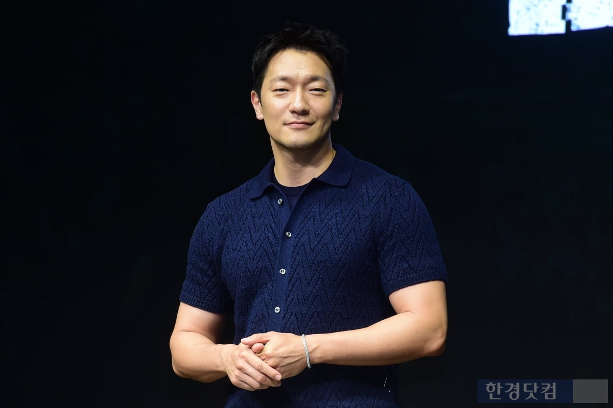 [포토] 손석구, '뭇 여성들 설레게 하는 멋진 미소'
