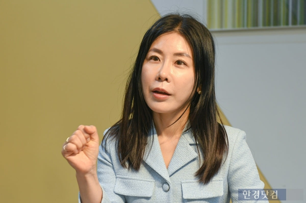 김효선 NH농협은행 부동산 수석전문위원이 대선 후보들의 부동산 주요 공약에 대해 설명하고 있다. 사진=유채영 기자 