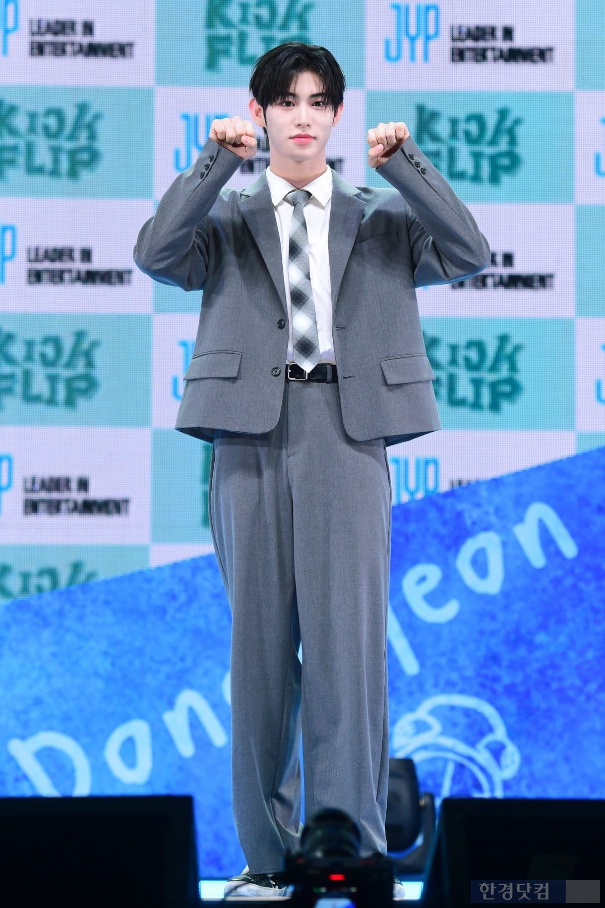 [포토] 킥플립 민제, '할 말을 잃게 만드는 멋진 미소
