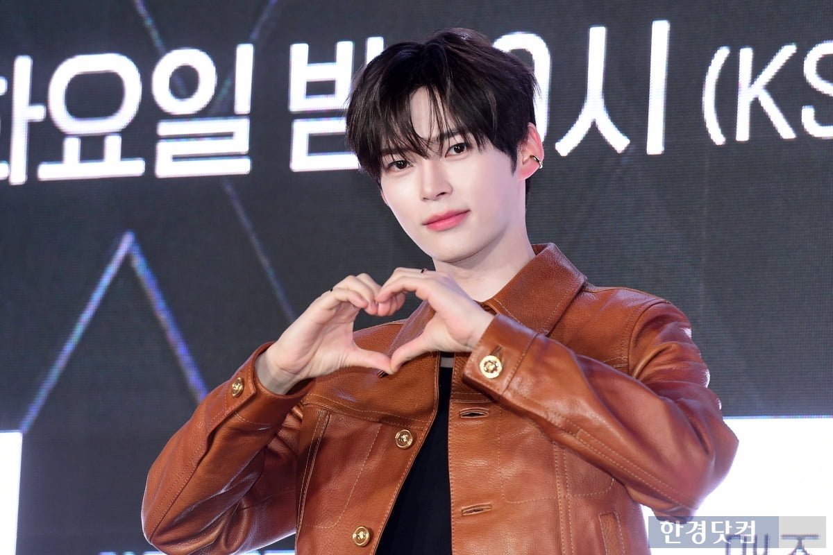 [포토] 성한빈, '팬들 심쿵하게 만드는 멋진 모습~'