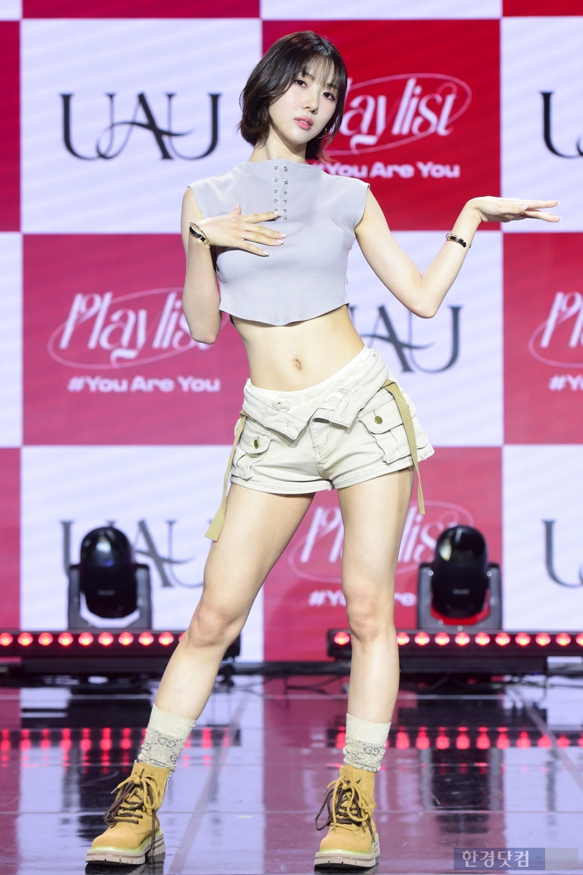 [포토] 드림캐쳐 유아유 유현, '예쁘다는 말로는 부족해~'
