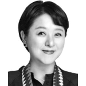 그림 한 점 앞의 질문…골목 갤러리의 실험
